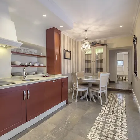 Apartasuites Alberca Deluxe