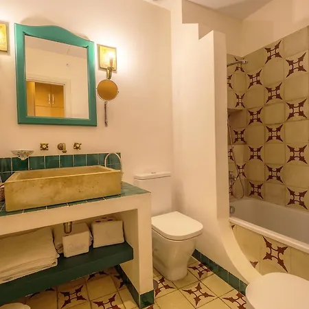Apartasuites Alberca Deluxe قرطبة