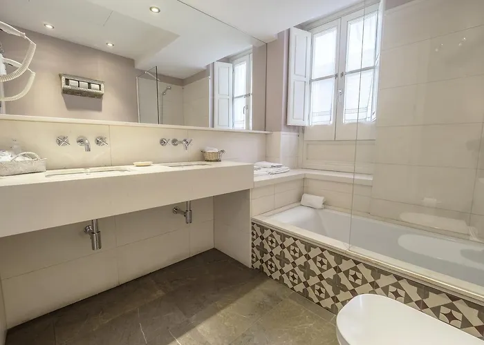 Apartasuites Alberca Deluxe قرطبة