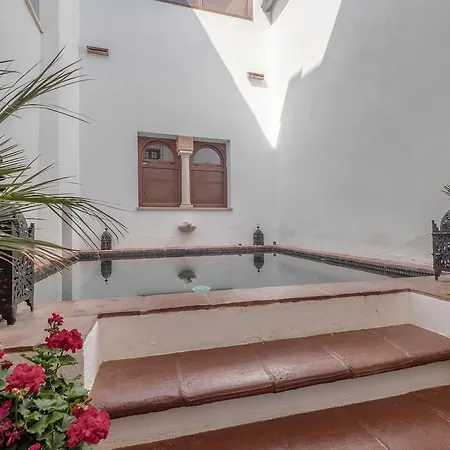 Апартаменты Apartasuites Alberca Deluxe